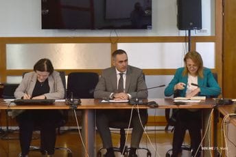 Damjanović razgovarao sa predstavnicima osiguravajućih društava: U sektoru osiguranja počiva veliki potencijal Damjanović razgovarao sa predstavnicima osiguravajućih društava: U sektoru osiguranja počiva veliki potencijal