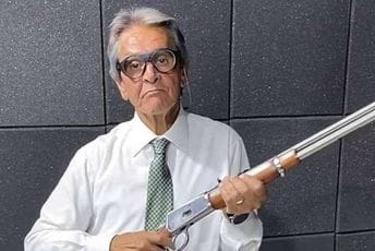 Brazilski političar, saradnik Bolsonara, bacio bombu i pucao na policiju prilikom privođenja Brazilski političar, saradnik Bolsonara, bacio bombu i pucao na policiju prilikom privođenja