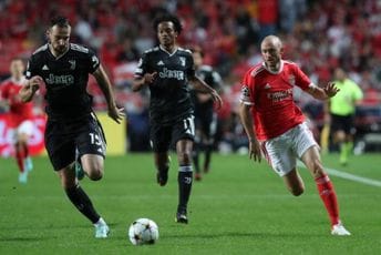 Juve ispao, Dortmund u nokaut fazi, prvi poraz Reala, devet golova u Parizu, Milan ubjedljiv u Zagrebu Juve ispao, Dortmund u nokaut fazi, prvi poraz Reala, devet golova u Parizu, Milan ubjedljiv u Zagrebu