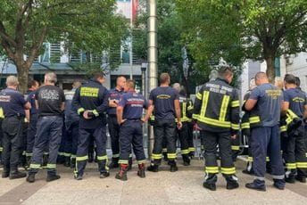 Abazović: Vatrogascima će biti povećane plate; Tripković: Priključićemo se radnoj grupi i dati pun doprinos Abazović: Vatrogascima će biti povećane plate; Tripković: Priključićemo se radnoj grupi i dati pun doprinos