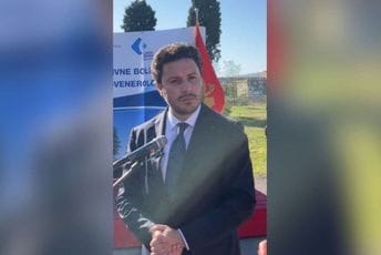 Abazović: Netačno da Kurti rukovodi ANB-om, Agenciju željeli da zloupotrijebe za lokalne izbore Abazović: Netačno da Kurti rukovodi ANB-om, Agenciju željeli da zloupotrijebe za lokalne izbore