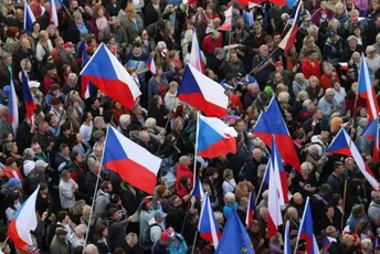 Češki desničari zahtijevaju ostavku vlade i direktne pregovore sa Rusijom o gasu Češki desničari zahtijevaju ostavku vlade i direktne pregovore sa Rusijom o gasu