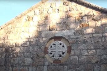 Devastatorski talas nije ga zaobišao: Manastir Kosmača sa novim freskopisom Devastatorski talas nije ga zaobišao: Manastir Kosmača sa novim freskopisom