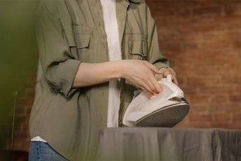 Duplo brže peglanje uz upotrebu jednog predmeta iz kuhinje Duplo brže peglanje uz upotrebu jednog predmeta iz kuhinje