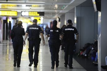 Dojava o bombama na više lokacija u Beogradu: Na spisku aerodrom, bolnice, tržni centri Dojava o bombama na više lokacija u Beogradu: Na spisku aerodrom, bolnice, tržni centri