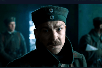 Bježao od rata iz Bosne, krpio kraj s krajem, a sada je glavna zvijezda Netfliksovog najpopularnijeg filma Bježao od rata iz Bosne, krpio kraj s krajem, a sada je glavna zvijezda Netfliksovog najpopularnijeg filma