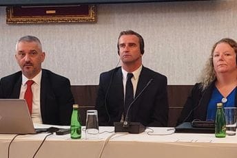 Brđanin i Pilbim: Profesionalne i stručne službe garancija u rješavanju problema eksploatacije djece i seksualnog zlostavljanja Brđanin i Pilbim: Profesionalne i stručne službe garancija u rješavanju problema eksploatacije djece i seksualnog zlostavljanja