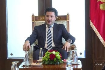 Abazović uputio telegram povodom smrti Berluskonija: Sjećaćemo ga se s pijetetom, kao iskrenog prijatelja Crne Gore Abazović uputio telegram povodom smrti Berluskonija: Sjećaćemo ga se s pijetetom, kao iskrenog prijatelja Crne Gore