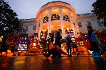 Bajdenovi proslavili Noć vještica u Bijeloj kući Bajdenovi proslavili Noć vještica u Bijeloj kući