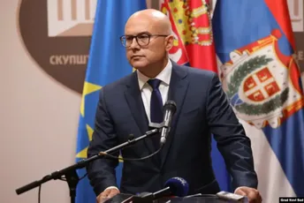 Ministar odbrane Srbije: Zbog situacije na Kosovu vojska stavljena u stanje pripravnosti Ministar odbrane Srbije: Zbog situacije na Kosovu vojska stavljena u stanje pripravnosti