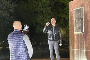 Vušurović: Ni pred kime na koljena i nikad ruke u vis, od danas još gromkije – Crna Gora ima nas! Vušurović: Ni pred kime na koljena i nikad ruke u vis, od danas još gromkije – Crna Gora ima nas!