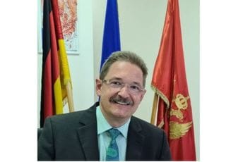 Felten: Zabirnuti smo zbog jučerašnjeg usvajanja izmjena Zakona o predsjedniku Felten: Zabirnuti smo zbog jučerašnjeg usvajanja izmjena Zakona o predsjedniku