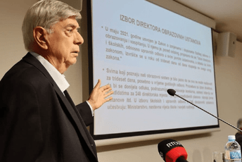 Politika ušla u učionice i nagrdila obrazovanje DOBRE DRŽAVE NE MOŽE BITI BEZ DOBROG OBRAZOVANJA: Profesor Backović