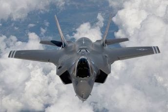 Južna Koreja digla "nevidljive lovce": 180 sjevernokorejskih aviona kod granice Južna Koreja digla "nevidljive lovce": 180 sjevernokorejskih aviona kod granice