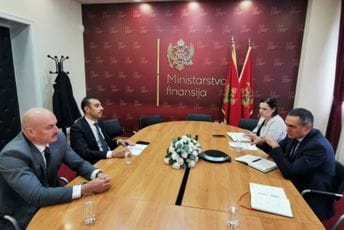 Damjanović sa Zakarijem: Auto-put ostaje prioritetni infrastrukturni projekat Damjanović sa Zakarijem: Auto-put ostaje prioritetni infrastrukturni projekat