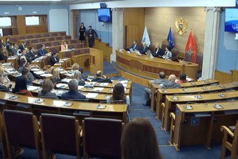 Bilčik: Budućnost CG jeste u EU, ali morate da nađete izlaz iz ove situacije; Đurović: Došlo vrijeme za drugačije vođenje politike Bilčik: Budućnost CG jeste u EU, ali morate da nađete izlaz iz ove situacije; Đurović: Došlo vrijeme za drugačije vođenje politike