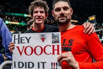 Mladi navijač Čikaga pobijedio kancer, pa zahvalio Nikoli Vučeviću Mladi navijač Čikaga pobijedio kancer, pa zahvalio Nikoli Vučeviću