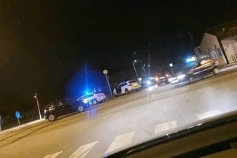 Udes na Zlatici: Povrijeđena jedna osoba Udes na Zlatici: Povrijeđena jedna osoba