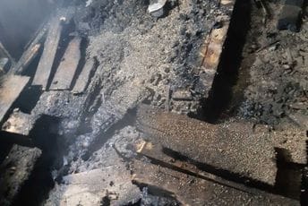 Gorjela zgrada preko puta CB Bijelo Polje Gorjela zgrada preko puta CB Bijelo Polje