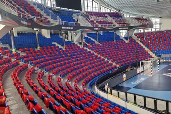 "Morača" ponovo u crvenoj boji: Bemax i večeras poklanja majice za navijače "Morača" ponovo u crvenoj boji: Bemax i večeras poklanja majice za navijače