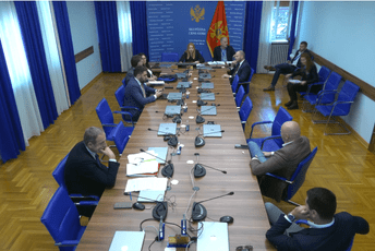 Aleksić: Ustaška organizacija se promoviše po skupovima suverenista na Cetinju; Popović: Crnogorske diobe došle do tačke pucanja Aleksić: Ustaška organizacija se promoviše po skupovima suverenista na Cetinju; Popović: Crnogorske diobe došle do tačke pucanja