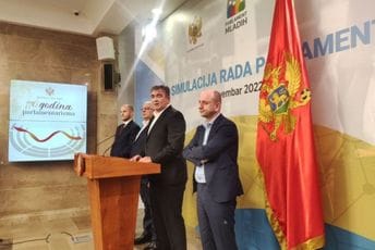 Medojević: Pošto Đukanović nije došao nema uslova za nastavak priče; Knežević: Ostajemo dosljedni svim inicijativama koje smo podnijeli Medojević: Pošto Đukanović nije došao nema uslova za nastavak priče; Knežević: Ostajemo dosljedni svim inicijativama koje smo podnijeli