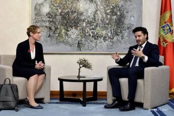 Abazović: Crna Gora doprinosi bezbjednosti svijeta Abazović: Crna Gora doprinosi bezbjednosti svijeta