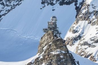 Međunarodna istraživačka stanica do koje može da se dođe samo vozom i liftom Ilustracija