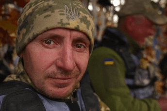 (VIDEO) Sa prve linije fronta: „Nastavljamo da se borimo zato što branimo našu zemlju“ (VIDEO) Sa prve linije fronta: „Nastavljamo da se borimo zato što branimo našu zemlju“