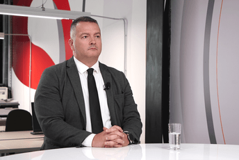 Vuksanović: Protesti izraz nezadovoljstva, izbori jedino rješenje Vuksanović: Protesti izraz nezadovoljstva, izbori jedino rješenje