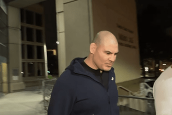 Velaskez pušten uz kauciju od milion dolara, pokušao da ubije vaspitača koji mu je zlostavljao sina Velaskez pušten uz kauciju od milion dolara, pokušao da ubije vaspitača koji mu je zlostavljao sina