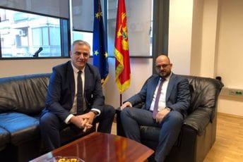 Adrović sa Hajdinagom: ZZZCG jedna od ključnih institucija za poglavlja 2 i 19 Adrović sa Hajdinagom: ZZZCG jedna od ključnih institucija za poglavlja 2 i 19