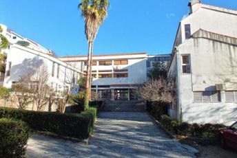 Herceg Novi: U srednjoj školi pretučena romska djevojčica, otac najavljuje tužbu Herceg Novi: U srednjoj školi pretučena romska djevojčica, otac najavljuje tužbu