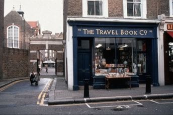 Prodaje se stan iznad poznate “Notting Hill” knjižare Prodaje se stan iznad poznate “Notting Hill” knjižare