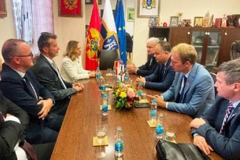 Katić: Čarter letovima osnažiti povezanost Herceg Novog i Srbije Katić: Čarter letovima osnažiti povezanost Herceg Novog i Srbije