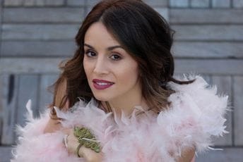 Dostojanstveno oštra Dostojanstveno oštra