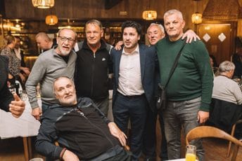 Abazović sa jugoslovenskim fudbalskim zvijezdama: "Kako je lijepo kad smo zajedno" Abazović sa jugoslovenskim fudbalskim zvijezdama: "Kako je lijepo kad smo zajedno"