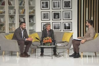 Keković i Lazović: Ukidanje neradne nedjelje moguće samo tokom ljetnje sezone Keković i Lazović: Ukidanje neradne nedjelje moguće samo tokom ljetnje sezone