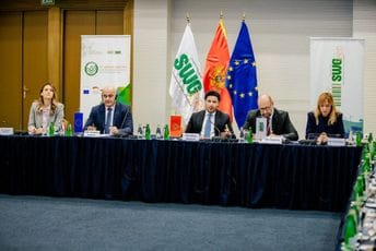 Abazović: Naš izvoz porastao za 72 odsto u odnosu na prošlu godinu Abazović: Naš izvoz porastao za 72 odsto u odnosu na prošlu godinu