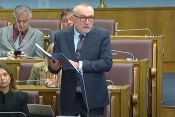 Radulović: Naše sudstvo mrtvijem snom spava; Paunović: Čestitam sudiji na odluci, Medenica već pokušala bjekstvo Radulović: Naše sudstvo mrtvijem snom spava; Paunović: Čestitam sudiji na odluci, Medenica već pokušala bjekstvo