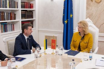 Đurović: Počastvovani smo da su Ukrajinci prepoznali Crnu Goru kao sigurnu kuću Đurović: Počastvovani smo da su Ukrajinci prepoznali Crnu Goru kao sigurnu kuću