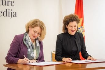 Kultura alat koji spaja ljude: Potpisan Memorandum o saradnji MKM i Ženskog kluba Skupštine Kultura alat koji spaja ljude: Potpisan Memorandum o saradnji MKM i Ženskog kluba Skupštine