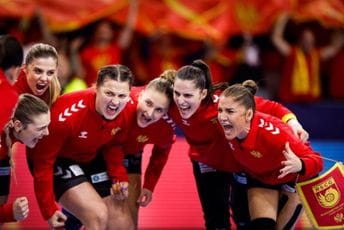 Polufinale je na dohvat ruke: Sjajna Crna Gora srušila i Rumuniju, Grbić briljirala Polufinale je na dohvat ruke: Sjajna Crna Gora srušila i Rumuniju, Grbić briljirala