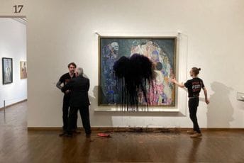 (VIDEO) Remek-djelo Gustava Klimta isprskali crnom tečnošću