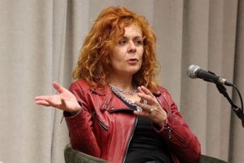 Kandidatkinja i "dječija posla" Kandidatkinja i "dječija posla"