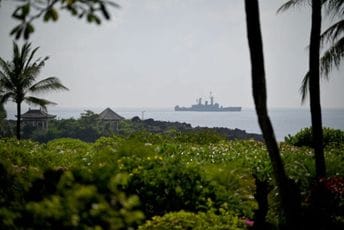 Zapalio se brod na Baliju na kojem se nalazila 271 osoba Zapalio se brod na Baliju na kojem se nalazila 271 osoba