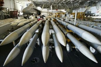 Norveška potpisala ugovor o nabavci raketa od SAD vrijedan 500 miliona dolara Norveška potpisala ugovor o nabavci raketa od SAD vrijedan 500 miliona dolara