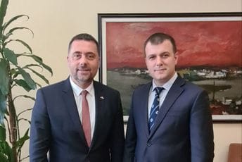 Đurović sa Memićem: Crna Gora i Srbija će se zajedno predstavljati na mnogim stranim tržištima Đurović sa Memićem: Crna Gora i Srbija će se zajedno predstavljati na mnogim stranim tržištima