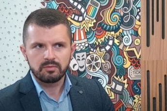 Borančić: Abazovićeva Vlada stvorila opasnu atmosferu gdje se ne zna šta je istina, a šta neistina Borančić: Abazovićeva Vlada stvorila opasnu atmosferu gdje se ne zna šta je istina, a šta neistina