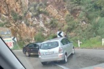 Saobraćajna nezgoda na ulazu u Budvu Saobraćajna nezgoda na ulazu u Budvu